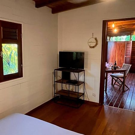 Bungalow Avec Jacuzzi Privatif Villa Sainte-Rose Buitenkant foto
