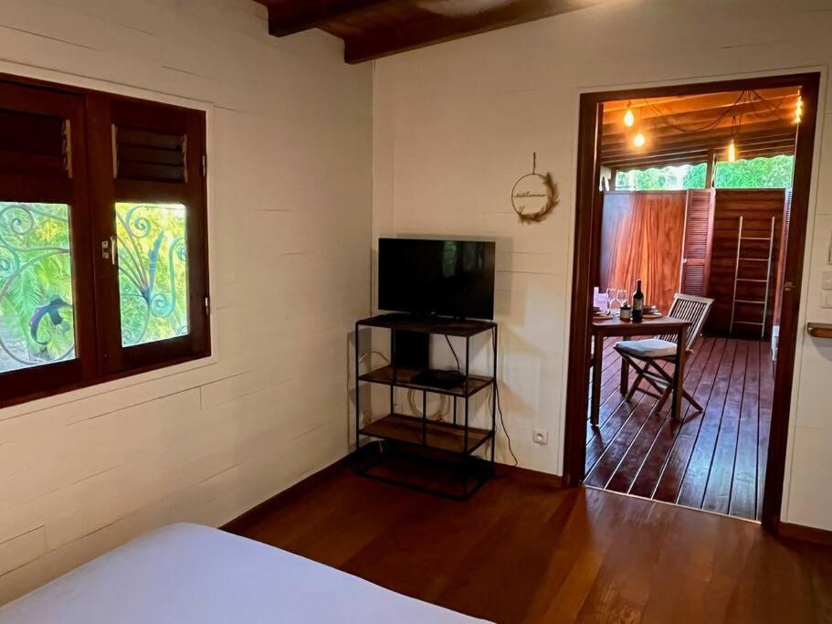 Bungalow Avec Jacuzzi Privatif Villa Sainte-Rose Buitenkant foto